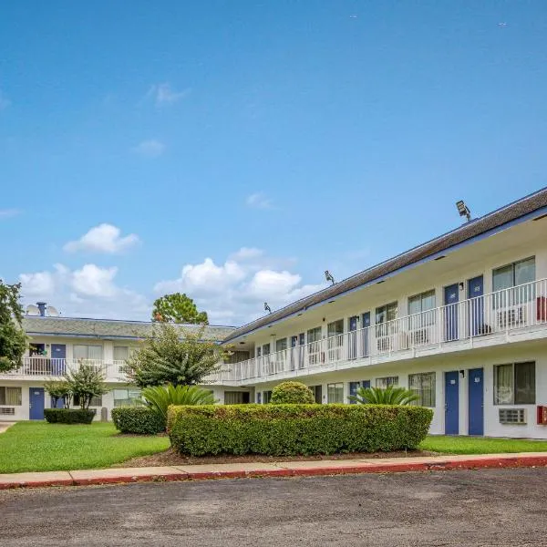 Motel 6-Conroe, TX, hotel en Conroe