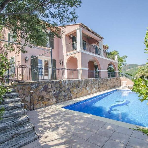 Luxurious Villa in Saint-RaphaÃ«l with Pool