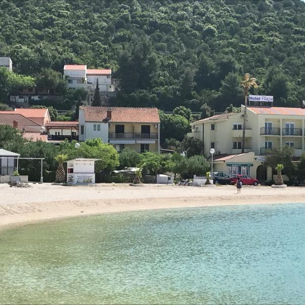 apartment directly on the beach in Klek