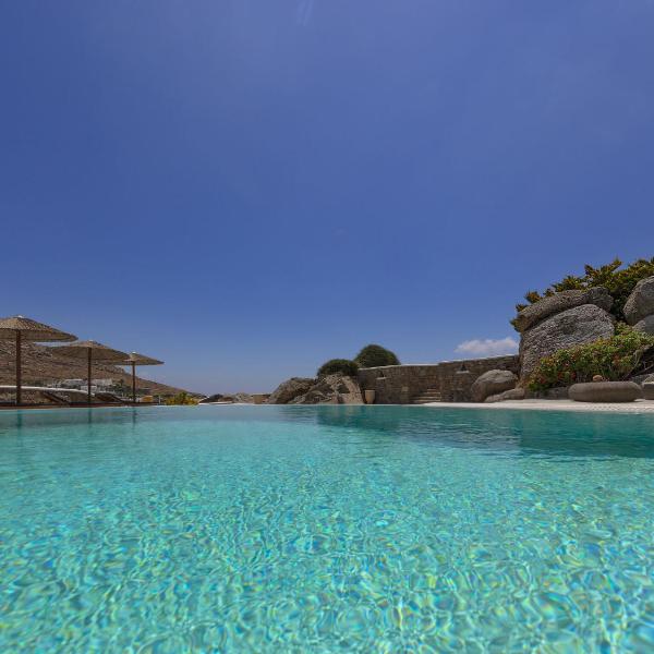 Beautiful large luxury villa in Mykonos