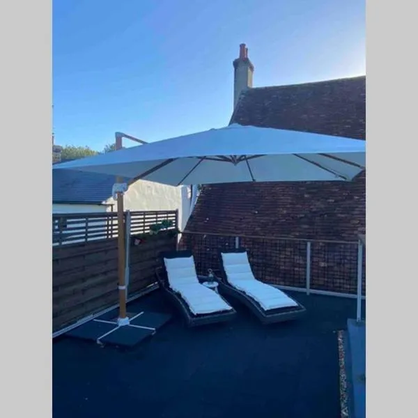 Overton Annexe, ξενοδοχείο στο Μπεϊσινγκστόουκ