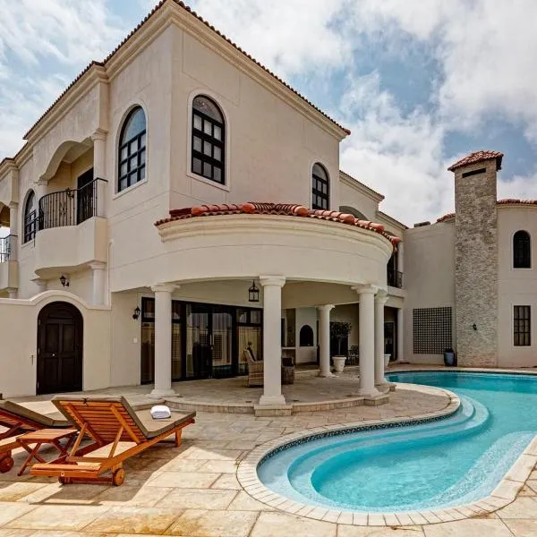Lagoon Suites Guesthouse CC, hotel in Walvis Bay