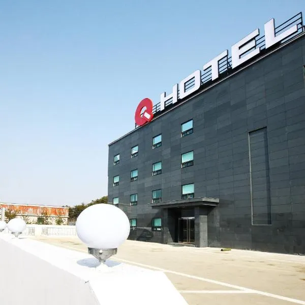 Q Hotel, ξενοδοχείο σε Paju