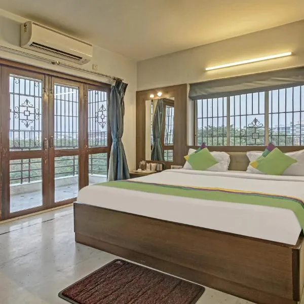 Treebo Sreemaa Newtown, hotel in Kolkata