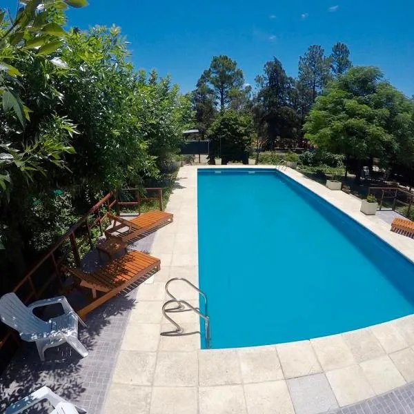 Hotel Complejo Najul Suites-Solo Adultos, ξενοδοχείο σε Mina Clavero