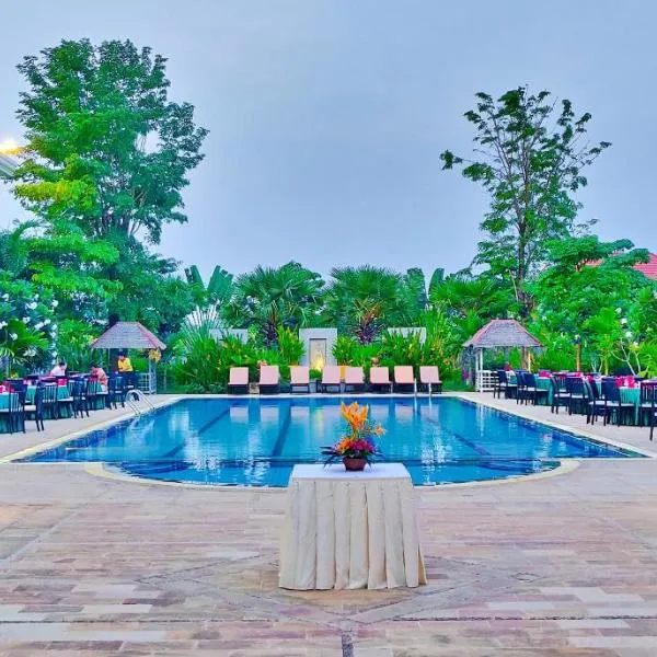 Glorious Hotel，位于磅同省的酒店