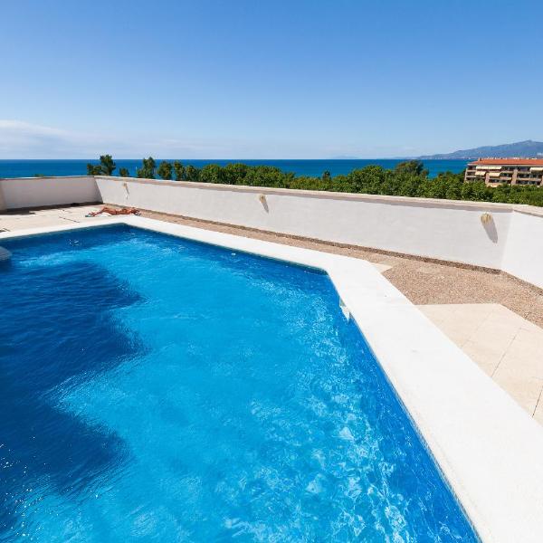 UHC AIGUADOLÇ FAMILY APARTMENTS