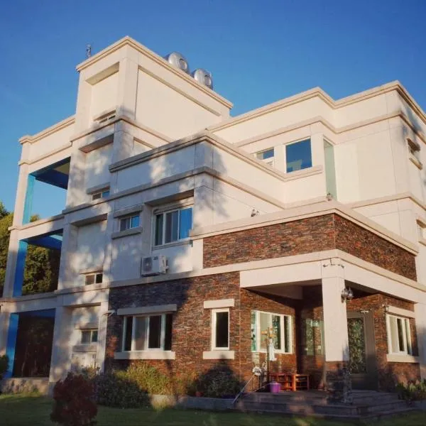 ShiGuo Homestay, hotel in Xiulin