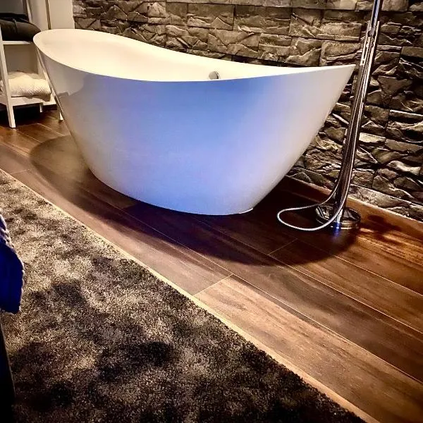 TRENDY HOUSE 193, hotel v destinaci Mátranovák