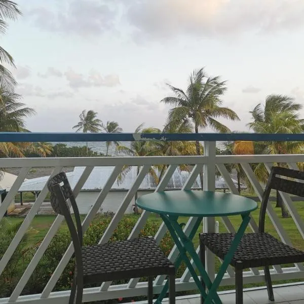 Studios FREEBROISE, ξενοδοχείο σε Saint-François