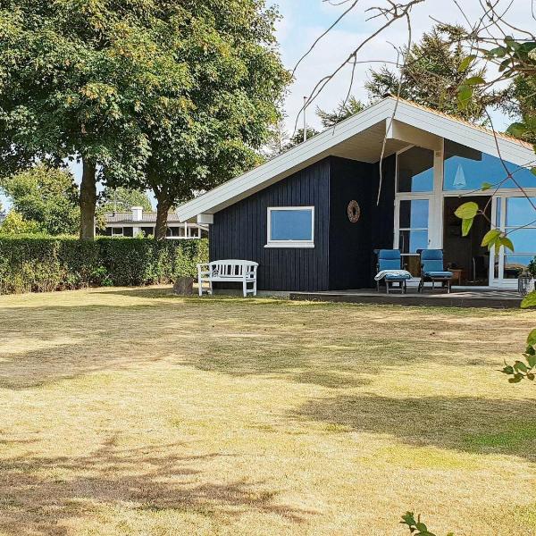 6 person holiday home in Nordborg