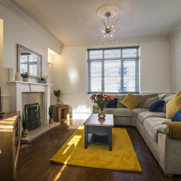 Ivydene - 3 Bedroom Holiday Home - Tenby
