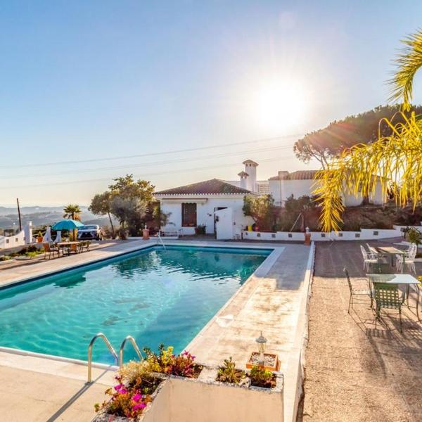 Exceptional villa in Mijas with private pool sea view