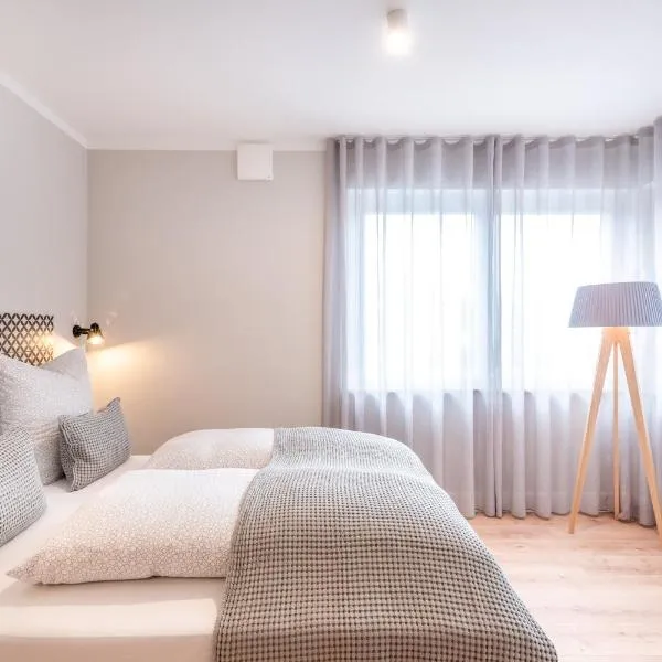 The Woodmans Airport Boardinghouse, отель в Дюссельдорфе