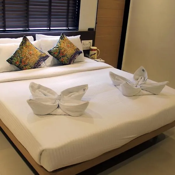 Hotel SaiPrasad Executive Solapur, khách sạn ở Solapur