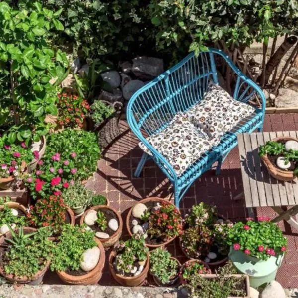 Beachfront Apartment Mala Tereza, hotel in Split