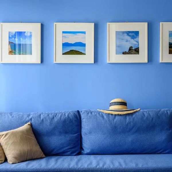 Elounda Colour Apartments, hotel i Elounda