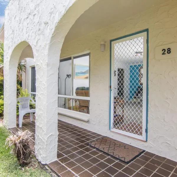 Villa Manyana Coastal Getaway Blueys Beach, Australia reviews