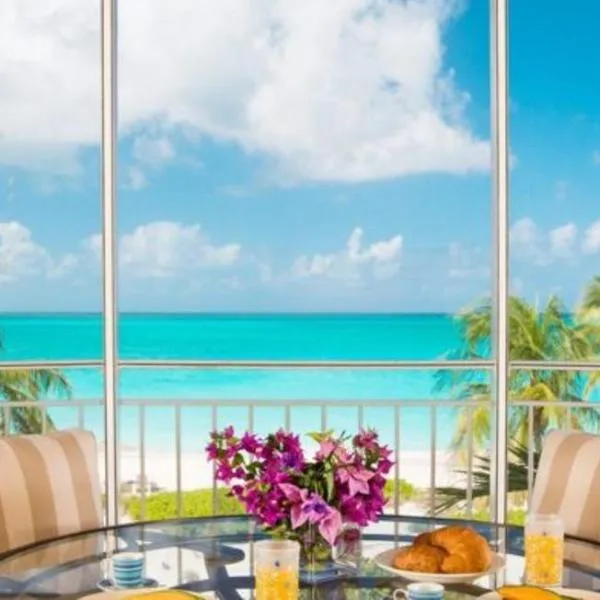 ザ タスカニー オン グレースベイ（The Tuscany on Grace Bay）、グレース・ベイのホテル