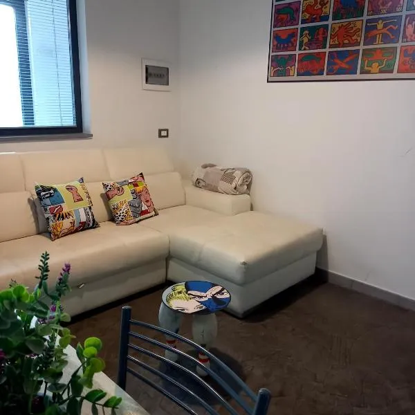 ART DECO city center near the beach!, ξενοδοχείο σε Terracina