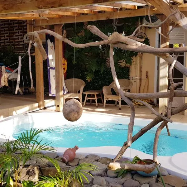 Appartement moderne à Le Lamentin avec piscine partagée - 20m², hôtel au Lamentin