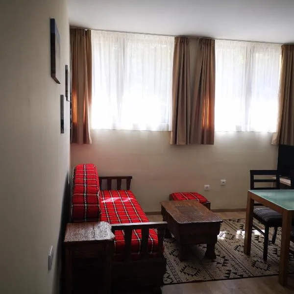 Apartments&Camping ZIP, ξενοδοχείο σε Kremna