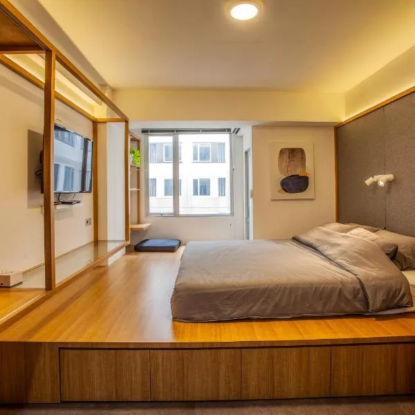 Comfy Studio Apartment By REQhome，位于万隆的酒店