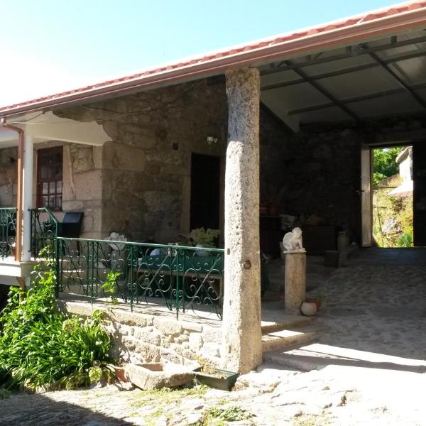 3 bedrooms house with furnished garden and wifi at Gontim