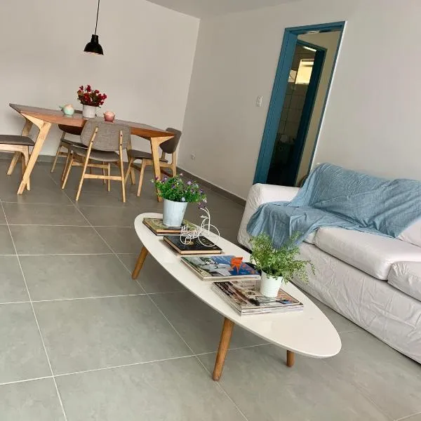 Charming apartment in downtown – Home ARIS 301, hotel in Medellín