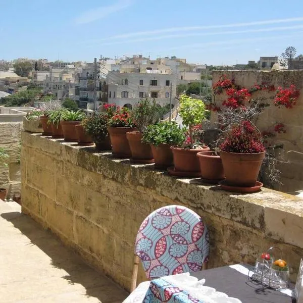 400YR Farmhouse in Xaghra Gozo - Entire Farmhouse, hotel v destinaci Tal-Barmil