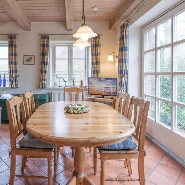 Ferienhaus Marsch auf Föhr – hotel w mieście Borgsum