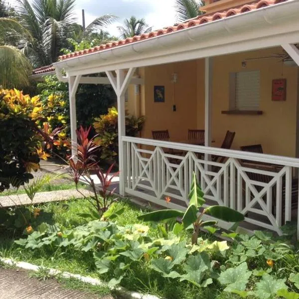 Eden plage, hotel sa Les Trois-Îlets