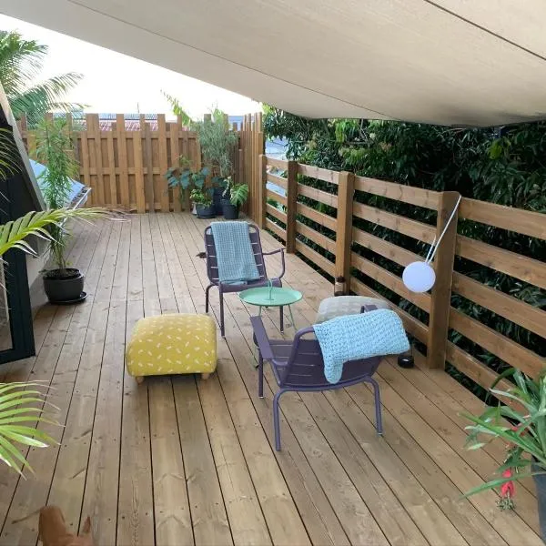 Il était une fois sous l’arbre, hotelli kohteessa Saint-André