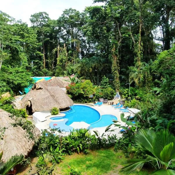 Cariblue Beach and Jungle Resort, hotel in Puerto Viejo