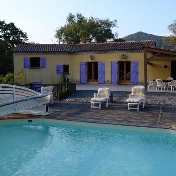 Villa de 4 chambres avec piscine privee jardin amenage et wifi a La Mole