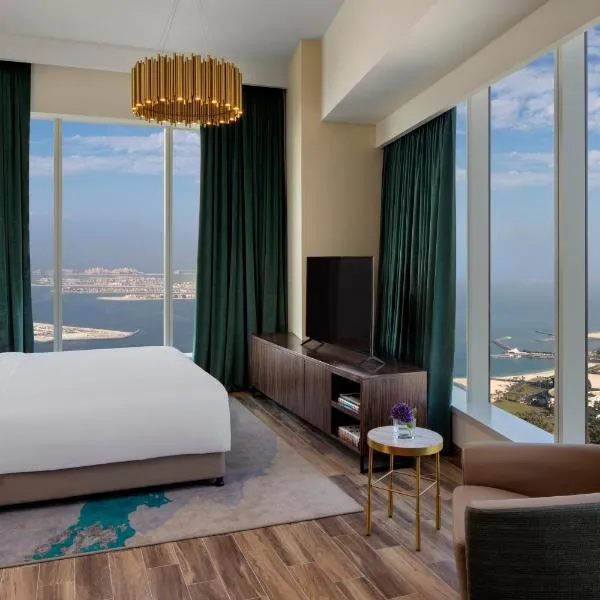 Avani Plus Palm View Dubai Hotel & Suites, hotell Dubais