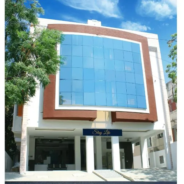 Staylite Suites, hotel in Chennai