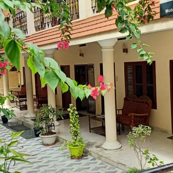 Marina guest house, hotel i Kovalam