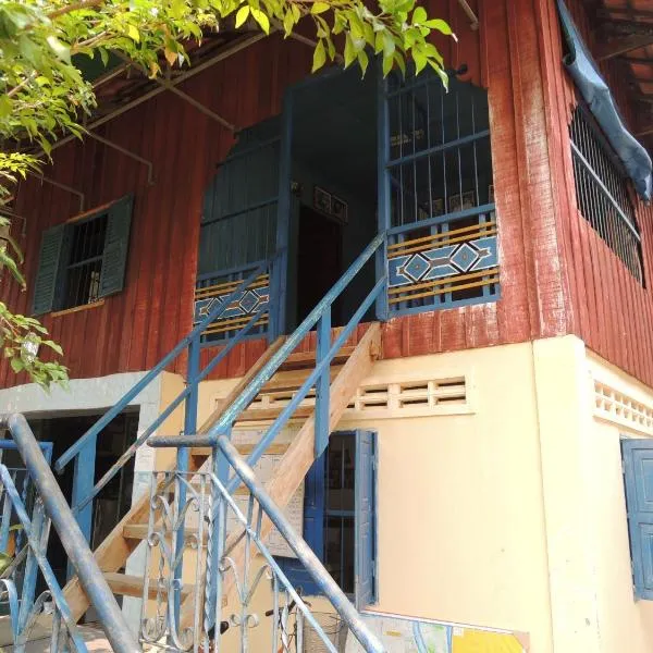 Meas Family Homestay, hotel in Angk Ta Saom