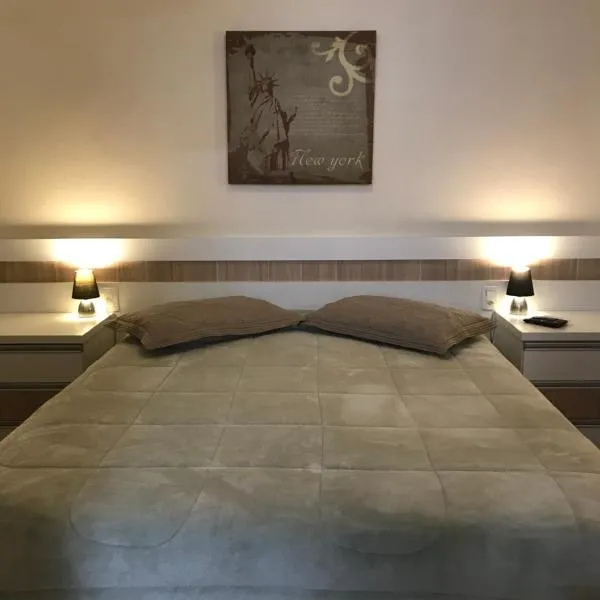 Wall Street Flat Service, khách sạn ở Caxias do Sul