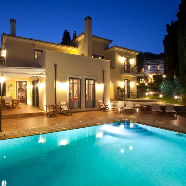 Hortensia Villa with Infinity Pool & Marvelous Garden