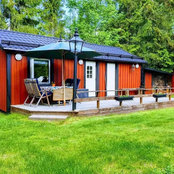 Guesthouse at Ingarö Stockholm archipelago (breakfast), hôtel à Grönskan