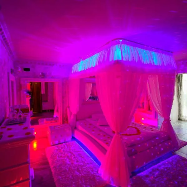 Anadi Hotel Boutique ONLY ADULT, Hotel in Braşov