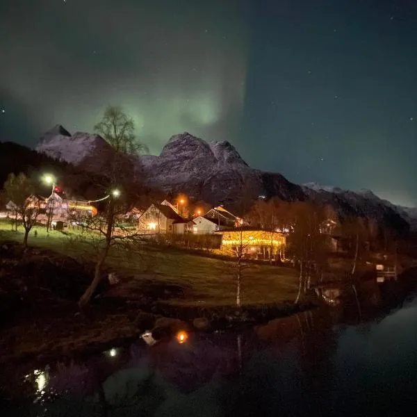 House on the lake, hotel in Bogen