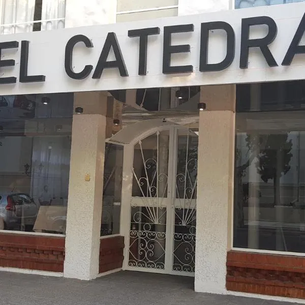 Hotel Catedral San Rafael，聖拉斐爾的飯店