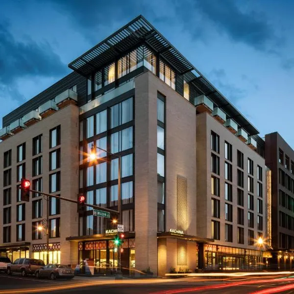 The Maven Hotel at Dairy Block, hotel in Denver