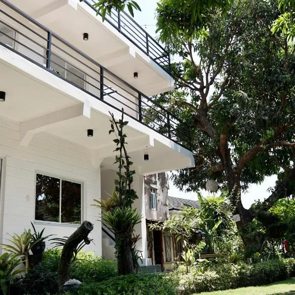 Location One Eighty, ξενοδοχείο σε Bangcusay