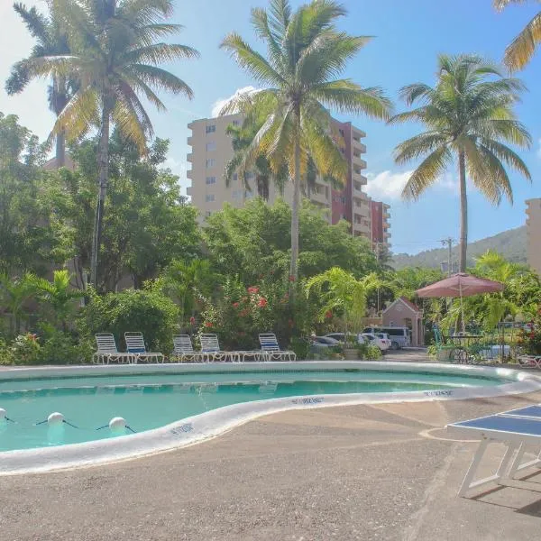 Fisherman Point Beach Resort, hotel u gradu Očo Rios