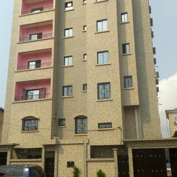 Maison Rose+, Hotel in Douala