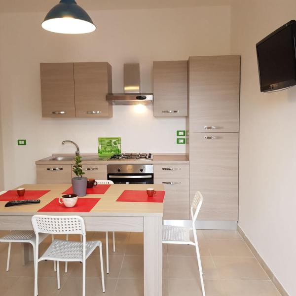 Charming Apartment In Central Location With Air Conditioning Pets